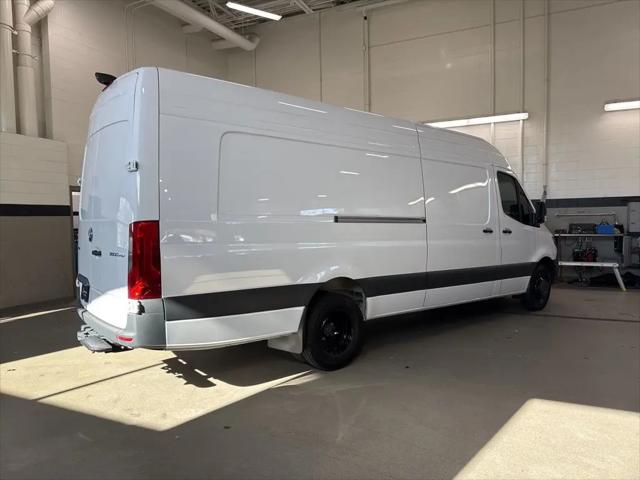 2025 Mercedes-Benz Sprinter Cargo Van High Roof 4-Cyl Diesel HO