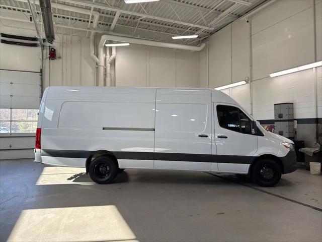 2025 Mercedes-Benz Sprinter Cargo Van High Roof 4-Cyl Diesel HO