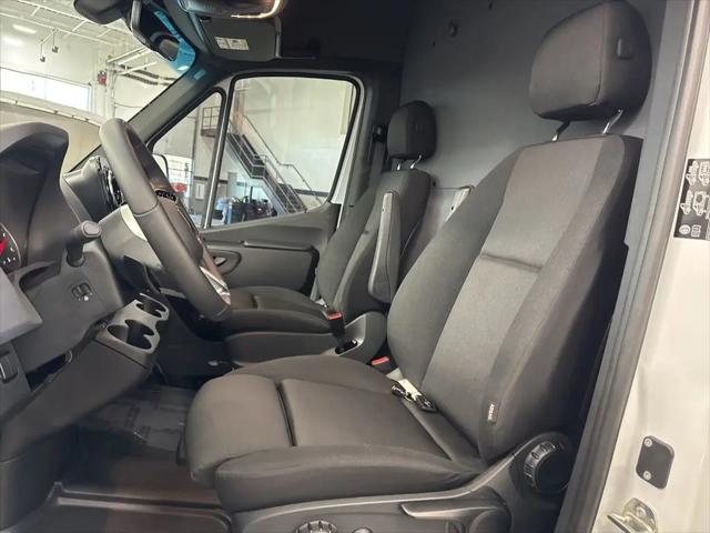 2025 Mercedes-Benz Sprinter Cargo Van High Roof 4-Cyl Diesel HO
