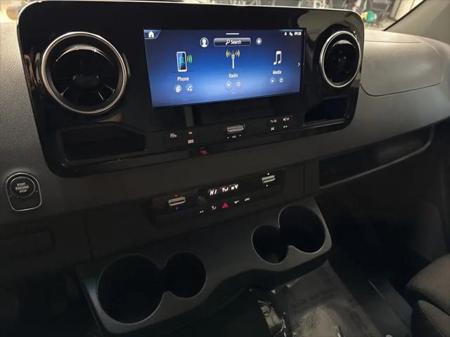2025 Mercedes-Benz Sprinter Cargo Van High Roof 4-Cyl Diesel HO