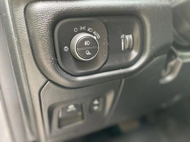 2022 Ram 1500 Big Horn Crew Cab 4x4 5'7" Box