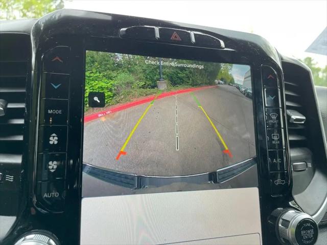 2022 Ram 1500 Big Horn Crew Cab 4x4 5'7" Box