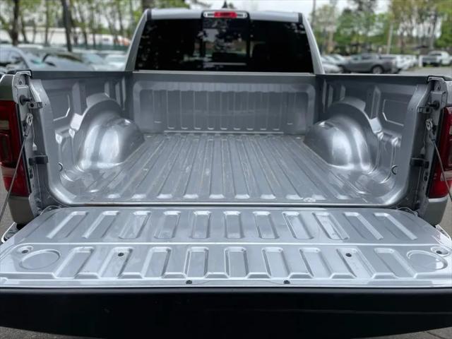 2022 Ram 1500 Big Horn Crew Cab 4x4 5'7" Box