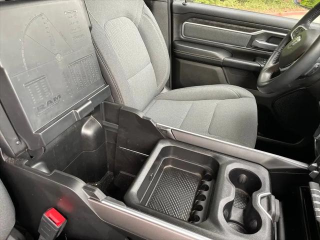 2022 Ram 1500 Big Horn Crew Cab 4x4 5'7" Box