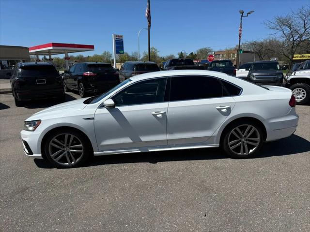 2017 Volkswagen Passat 1.8T R-Line