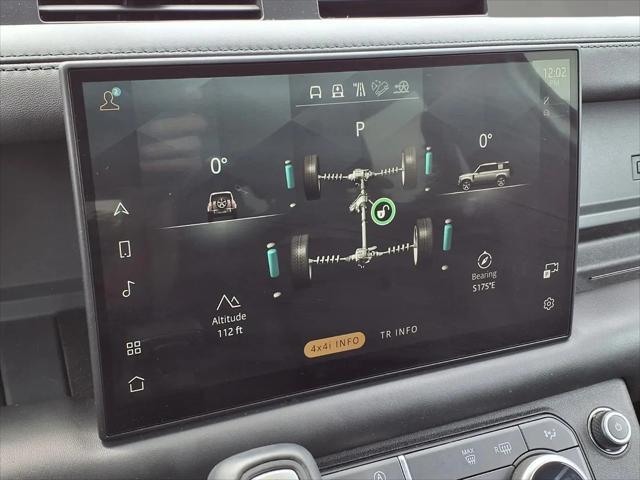 2025 Land Rover Defender 110 P300