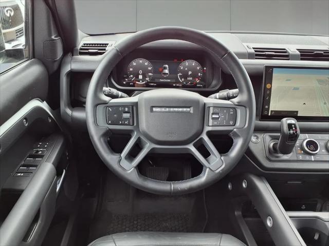 2025 Land Rover Defender 110 P300