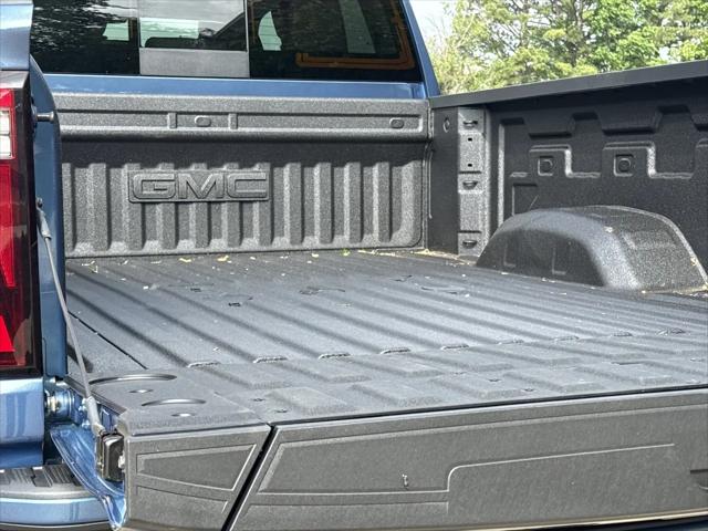 2026 GMC Sierra 2500HD Crew Cab, Standard Bed, Denali, 4WD