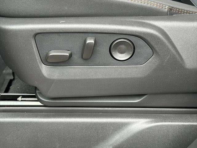 2026 GMC Sierra 2500HD Crew Cab, Standard Bed, AT4, 4WD