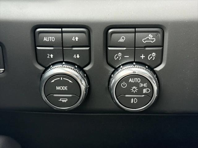 2026 GMC Sierra 2500HD Crew Cab, Standard Bed, AT4, 4WD