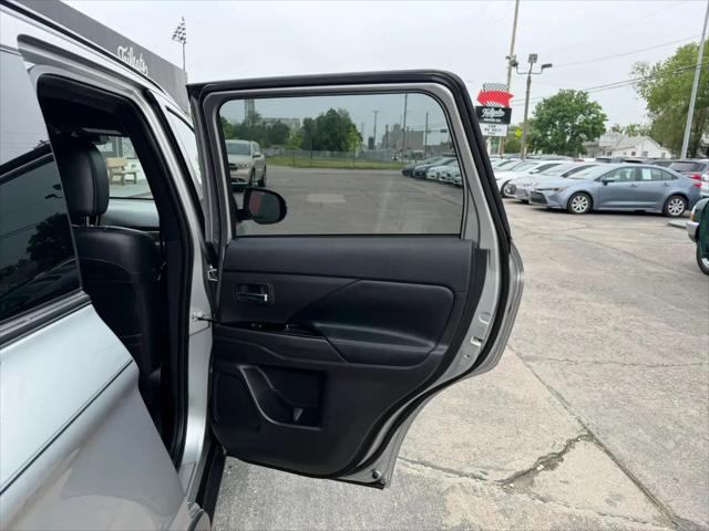 2020 Mitsubishi Outlander SE 2.4