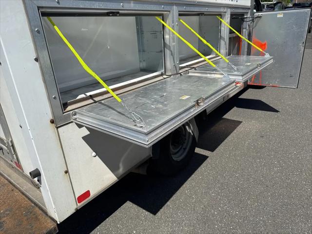 2022 Ford E-350 Cutaway Base