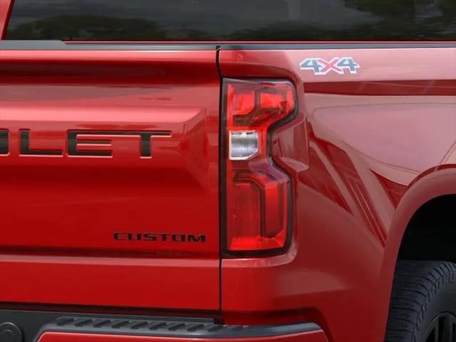 2026 Chevrolet Silverado 1500 4WD Crew Cab Short Bed Custom