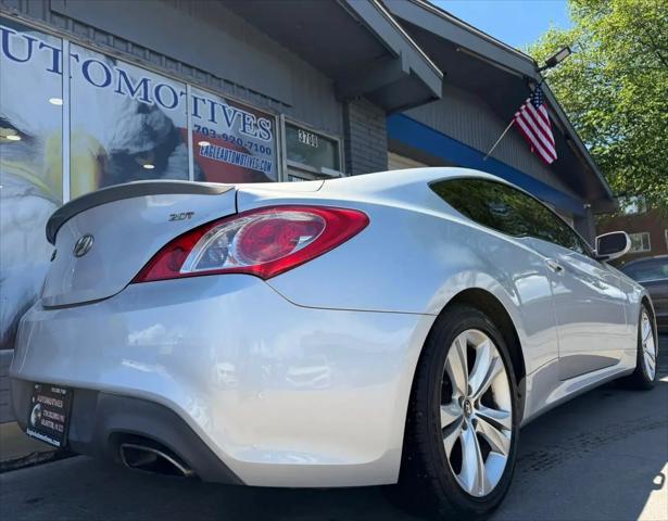 2011 Hyundai Genesis Coupe 2.0T Premium