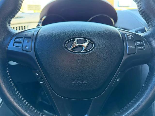 2011 Hyundai Genesis Coupe 2.0T Premium