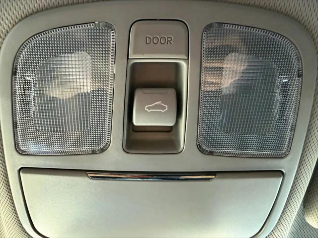 2011 Hyundai Genesis Coupe 2.0T Premium
