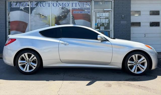 2011 Hyundai Genesis Coupe 2.0T Premium