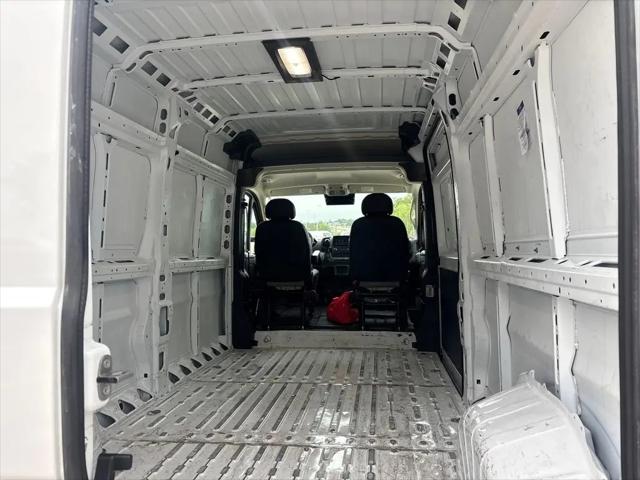 2024 Ram ProMaster 2500 Cargo Van Tradesman High Roof 136" WB w/Pass Seat
