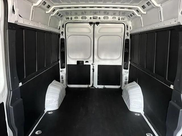 2024 Ram ProMaster 2500 Cargo Van Tradesman High Roof 159" WB w/Pass Seat
