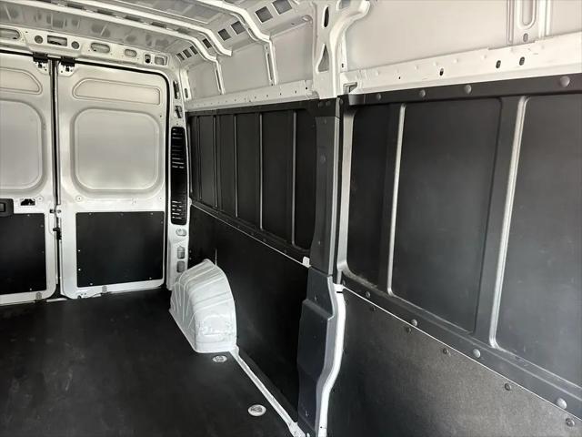 2024 Ram ProMaster 2500 Cargo Van Tradesman High Roof 159" WB w/Pass Seat