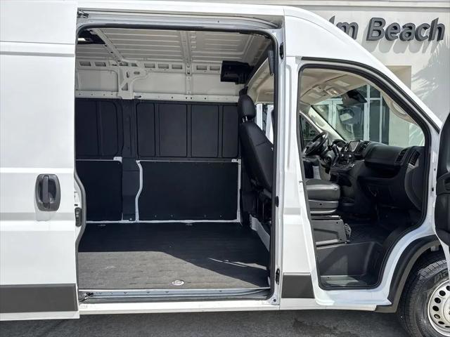 2024 Ram ProMaster 2500 Cargo Van Tradesman High Roof 159" WB w/Pass Seat
