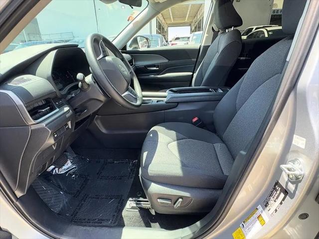 2026 Toyota Grand Highlander LE