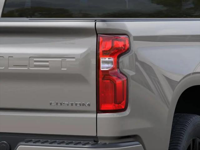 2026 Chevrolet Silverado 1500 2WD Crew Cab Short Bed Custom