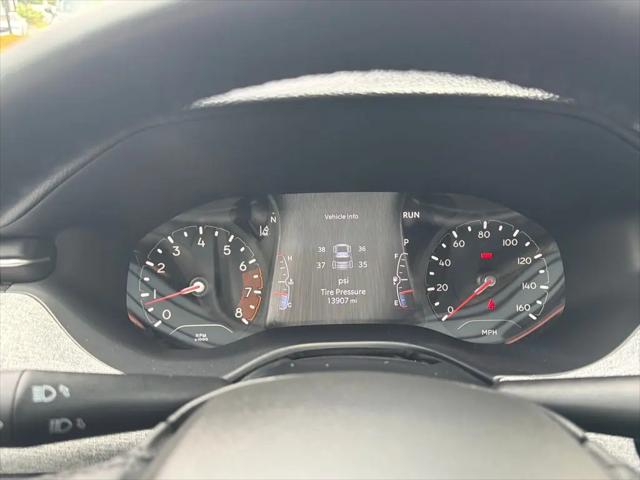 2023 Jeep Compass Latitude Lux FWD