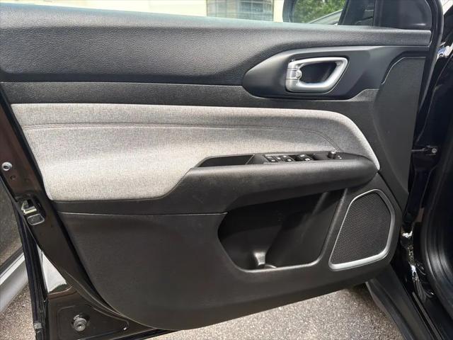 2023 Jeep Compass Latitude Lux FWD