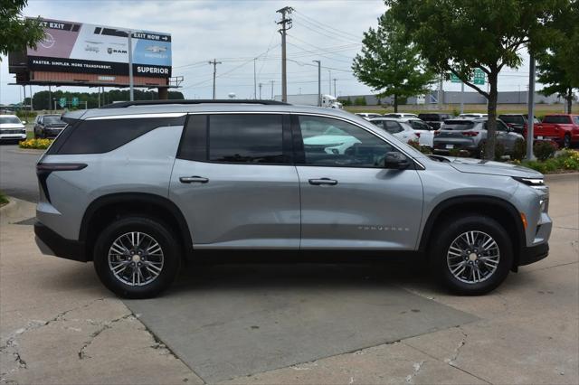 2026 Chevrolet Traverse FWD LT