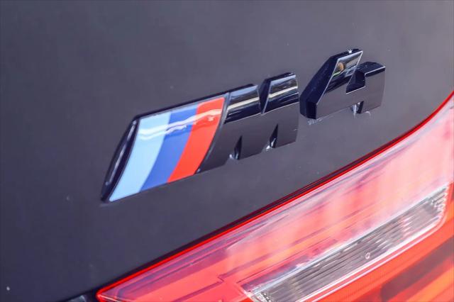 2016 BMW M4 Standard