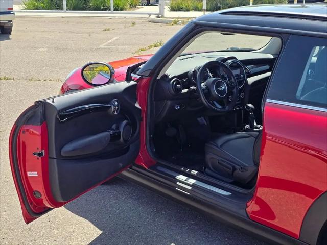 2016 MINI Hardtop Cooper