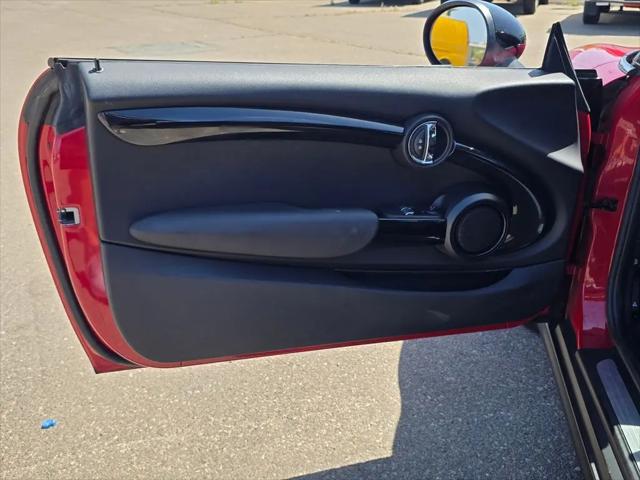 2016 MINI Hardtop Cooper