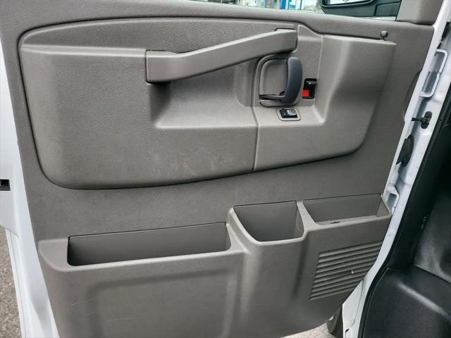 2024 Chevrolet Express Cargo Van RWD 2500 Regular Wheelbase WT