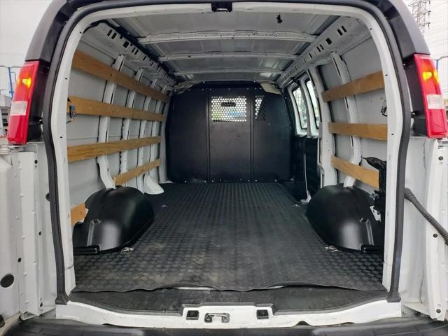 2024 Chevrolet Express Cargo Van RWD 2500 Regular Wheelbase WT