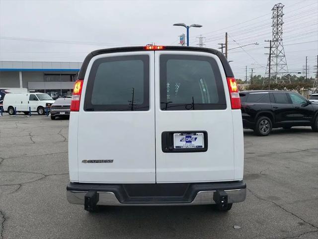 2024 Chevrolet Express Cargo Van RWD 2500 Regular Wheelbase WT