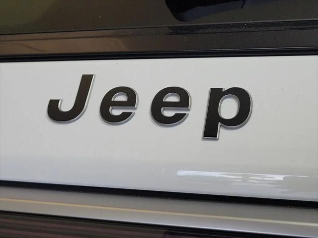 2026 Jeep Grand Wagoneer 4x2