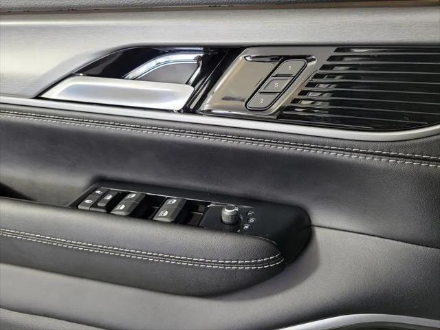 2026 Jeep Grand Wagoneer 4x2