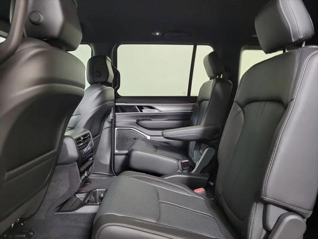 2026 Jeep Grand Wagoneer 4x2