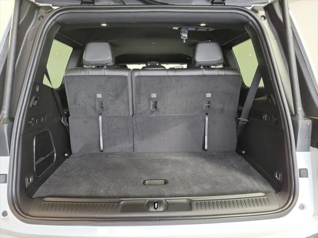 2026 Jeep Grand Wagoneer 4x2