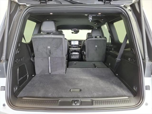 2026 Jeep Grand Wagoneer 4x2