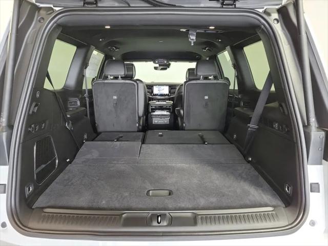 2026 Jeep Grand Wagoneer 4x2