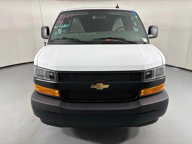 2026 Chevrolet Express Cargo Van 2500 Regular Wheelbase, WT, RWD