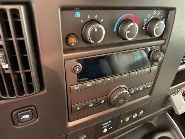 2026 Chevrolet Express Cargo Van 2500 Regular Wheelbase, WT, RWD