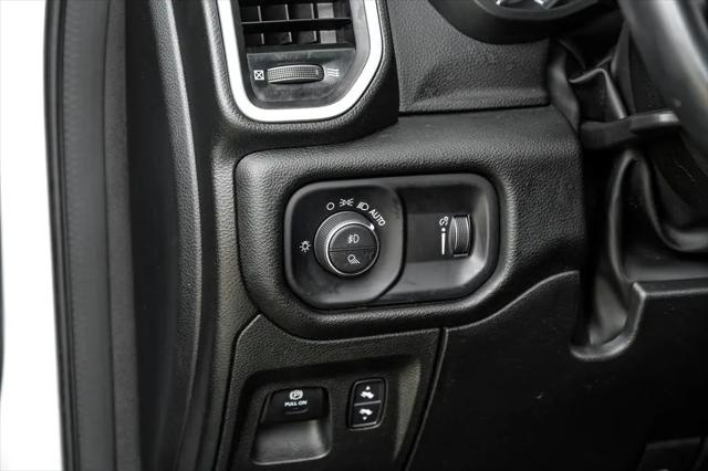 2023 Ram 1500 Big Horn Crew Cab 4x4 5'7" Box