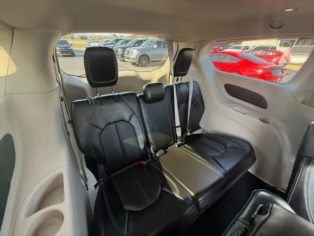 2021 Chrysler Voyager LXI
