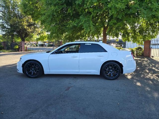2019 Chrysler 300 Touring