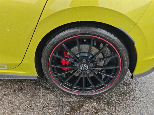 2023 Volkswagen Golf GTI 2.0T 40th Anniversary Edition