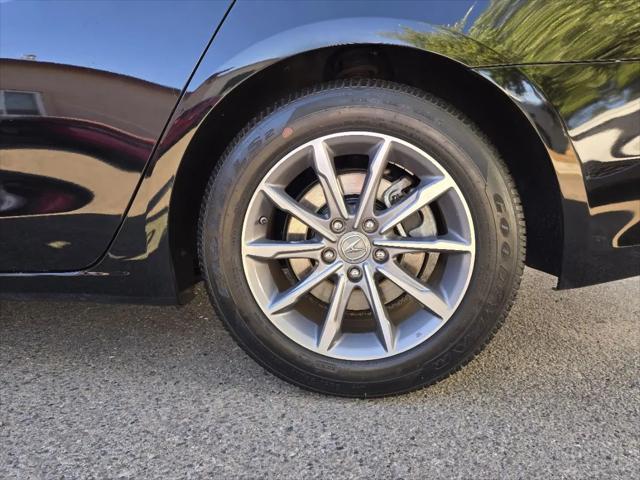 2019 Acura TLX Standard