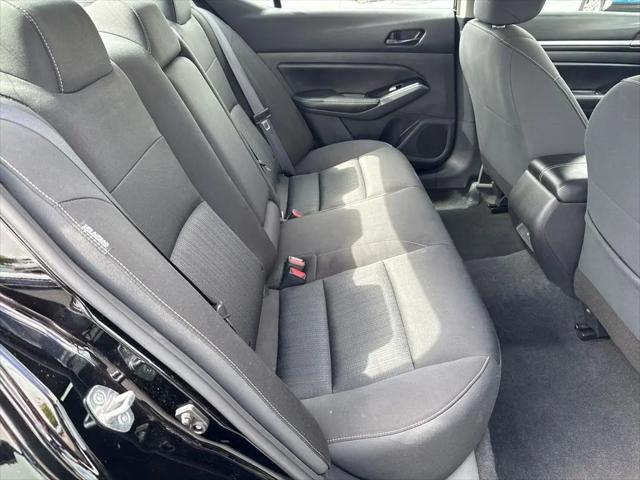 2023 Nissan Altima SV FWD